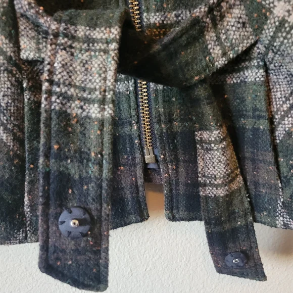 CAbi #611 All Tied Up Plaid Wool Blend Vest, M - Picture 4 of 11